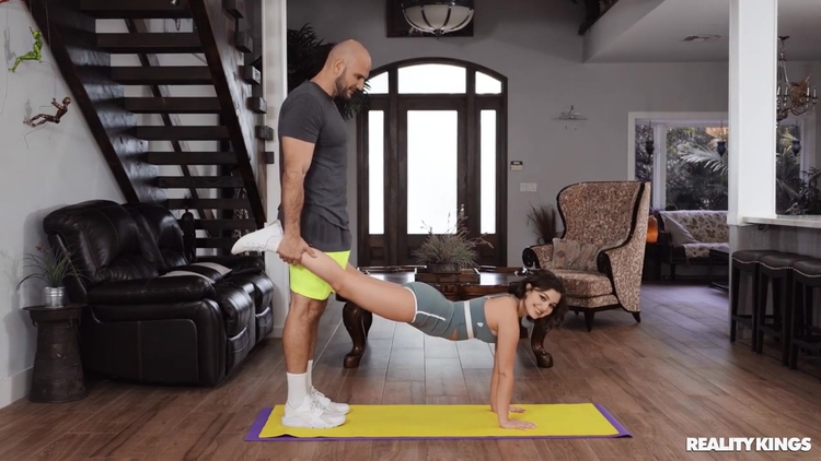 Competitive Couples Sexercise - Leana Lovings_main_thumbnail