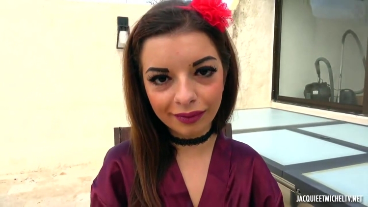 Is Enjoying Herself Again!_main_thumbnail