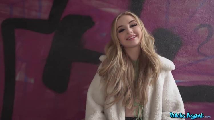 Blonde Brit Fucked In Public_main_thumbnail