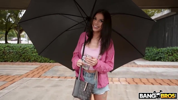 Sisi Pesos In Sisis Tight Pussy_main_thumbnail