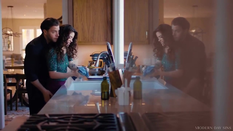 Idle Fantasies Free Use Pre Nup With Victoria Voxxx_main_thumbnail