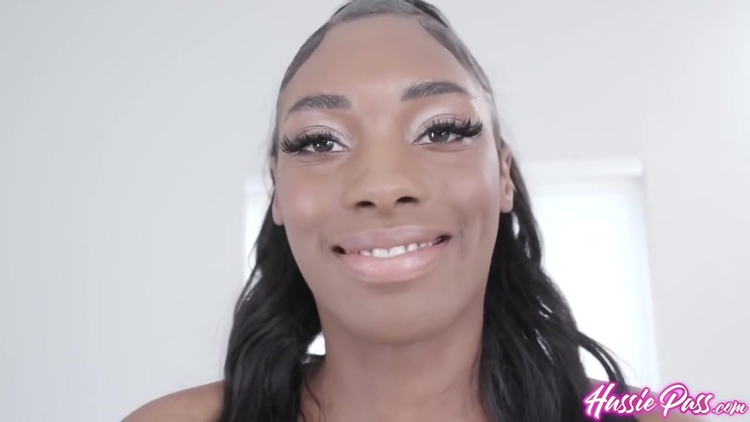 You Should Be In Porn With Jaymee Green_main_thumbnail