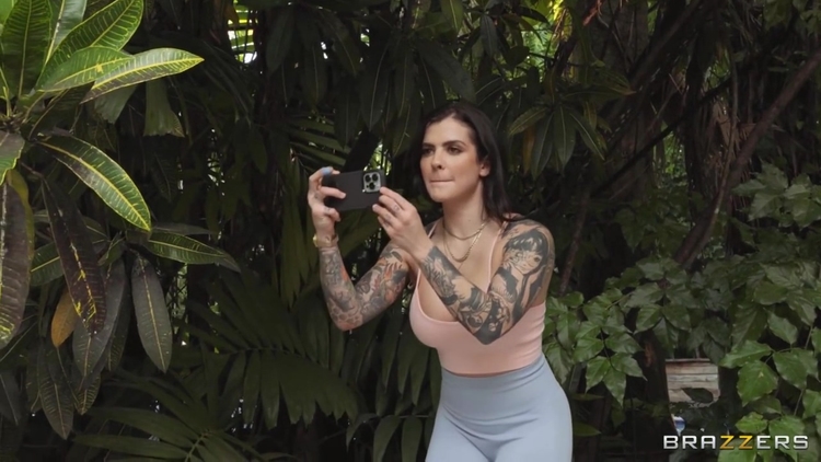 Keishas Anal Picnic With Vivianne Desilva And_main_thumbnail