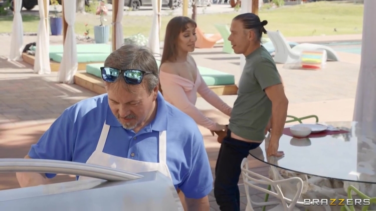 New Neighbor Gets Oily Anal With Tommy King_main_thumbnail