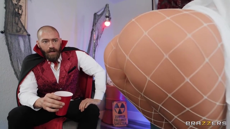 Lasirena69 - Ghost Swap_main_thumbnail