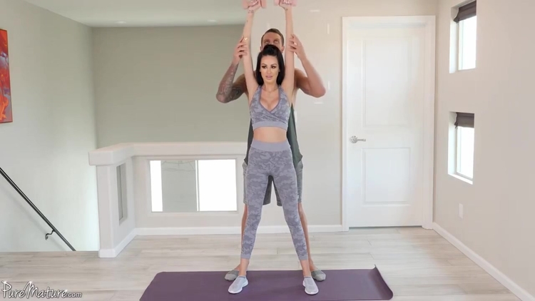 Train Her_main_thumbnail