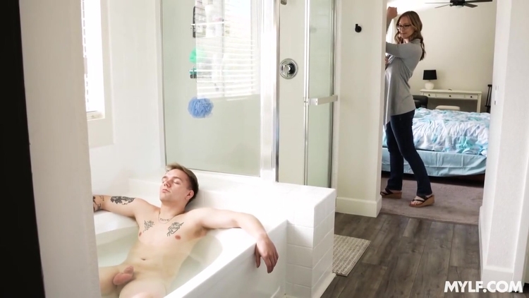 Ophelia Kaan In Irresistible Temptation_main_thumbnail