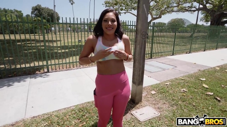 Demi Diveena - Divine Bus_main_thumbnail