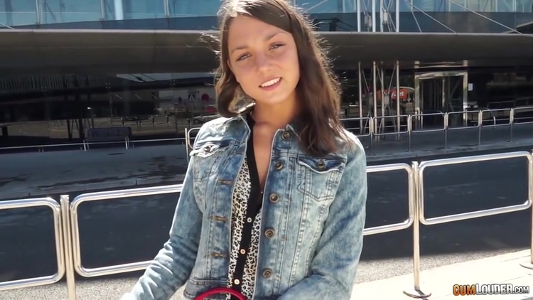 Perky Tits Foxy Di Fucked In The Car_main_thumbnail