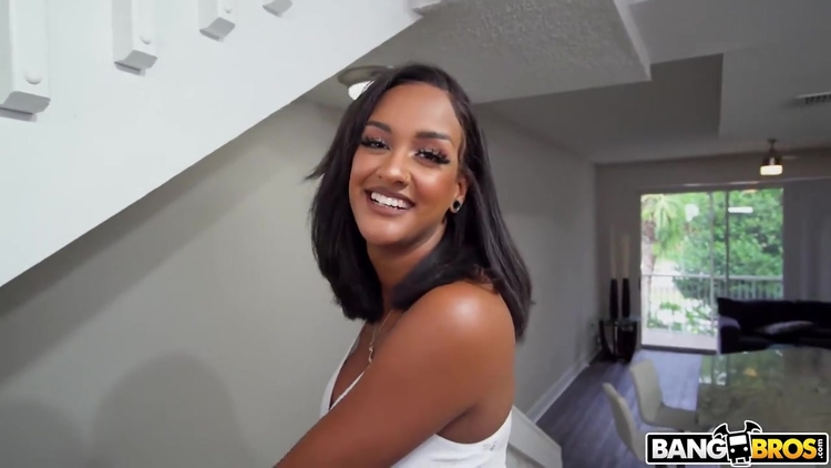 Zoey Sinn - Reverse Doggy For Zoey_main_thumbnail