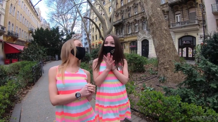 New Alexa Flexy Kate Quinn Super Cute Cousins Kate And Alexa Have A Crazy Easter Egg Hunt (11.07.2021)_main_thumbnail