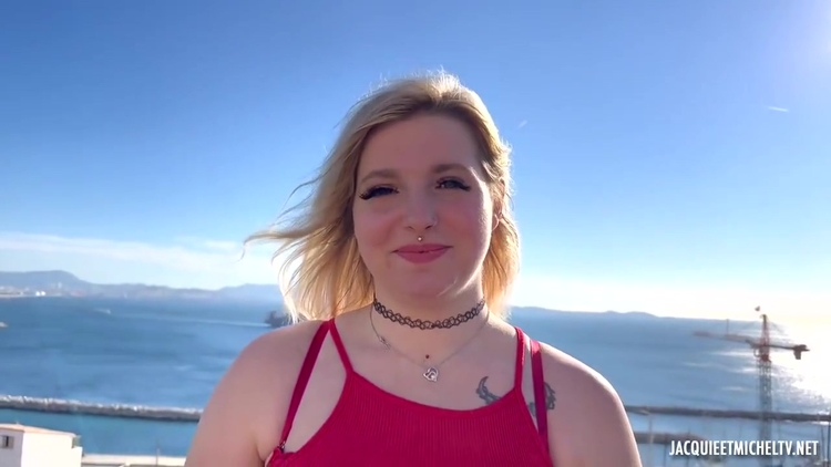 Matylde, 20, Has Her Own World_main_thumbnail