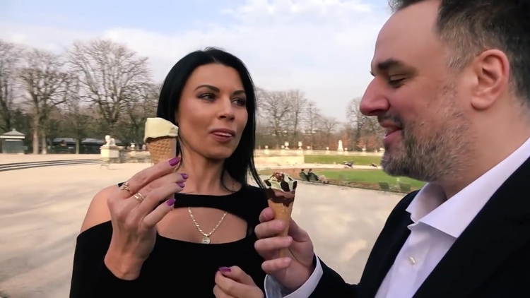 New Ania Kinski French Hookups (24.09.2021)_main_thumbnail