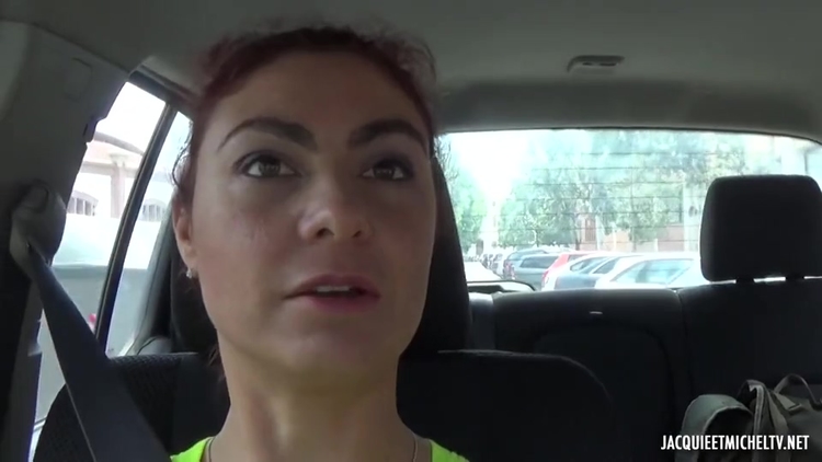 French Porn - Julia Aime Le Sexe A La Plage - Amateu_main_thumbnail