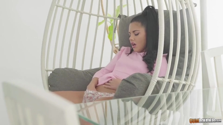 Interracial Dream Of Hot teen 18+ Girl Apolonia Lapiedra_main_thumbnail