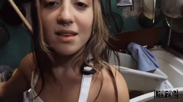 Violet Gems - I Aint No Fuckin Dishwasher_main_thumbnail