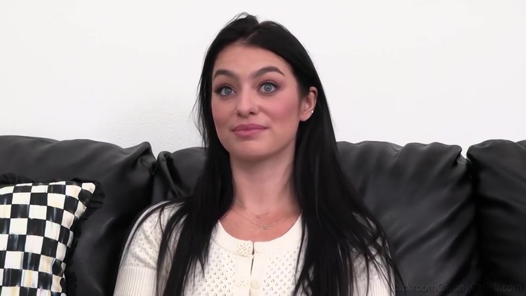 Violet Ray Streamvid.net_main_thumbnail