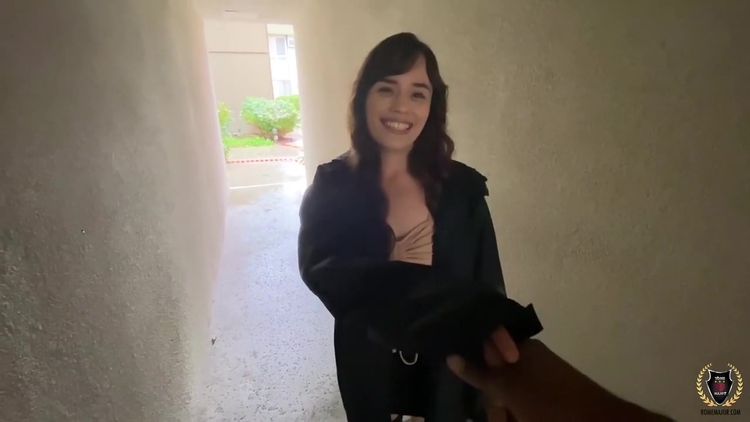 Rose Lynn - Warming Up With A Hot Fuck_main_thumbnail