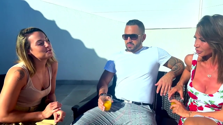 Vittoria Divine And Pam (23.04.2023) Streamvid.net_main_thumbnail