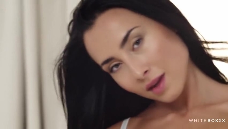 Anna Rose - Afternoon Of Pleasure 480p Vhq_main_thumbnail