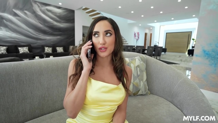 Chloe Amour- Quintons Same Day Service_main_thumbnail