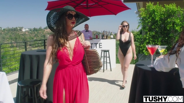 Horny Porn Clip Big Dick Check Show_main_thumbnail