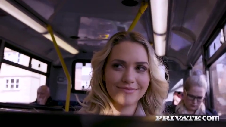 Mia Malkova Strokes Thick Dick_main_thumbnail