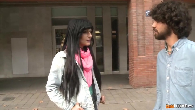 Girl Gets Banged Hard In The Van_main_thumbnail