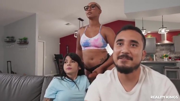 Sadie Pop, Thick Ass Daphne - Fucking Around [fullhd]_main_thumbnail