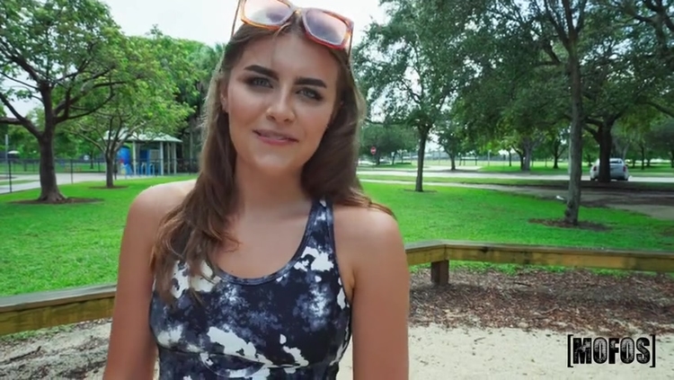 Selina Bentz- Pull Up And Skinny Dip_main_thumbnail