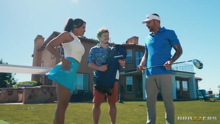 Luna Star- Pganal: The Housewife Tour_main_thumbnail