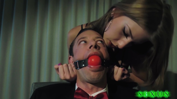 Octavia Red The In Between 4191_main_thumbnail