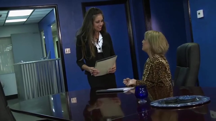 Office Lesbi Porn Clip_main_thumbnail