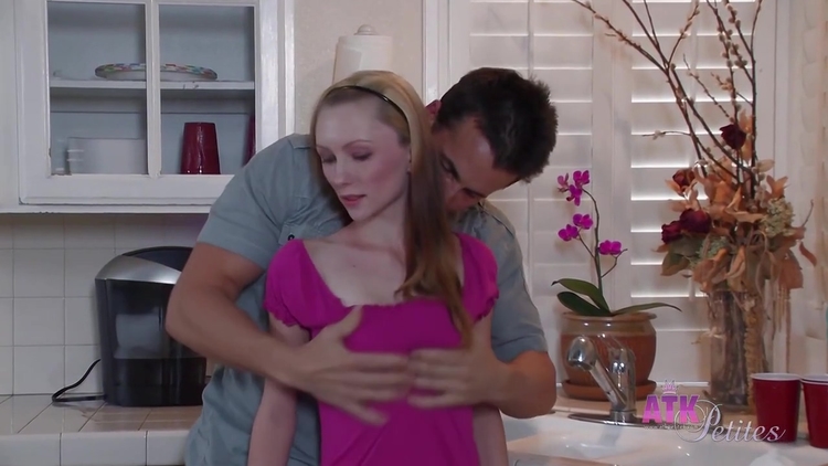 Atk - Amy_main_thumbnail