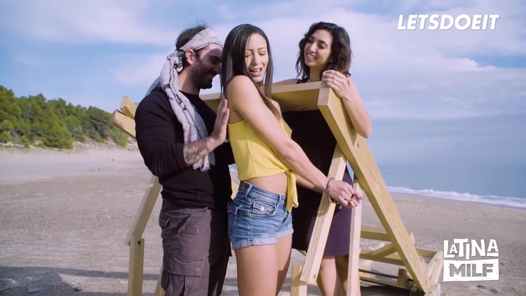 Free Premium Video Sexy Latina Cassie Del Isla Fucks Stud In Front Of His Girlfriend Frida Sante Full_main_thumbnail