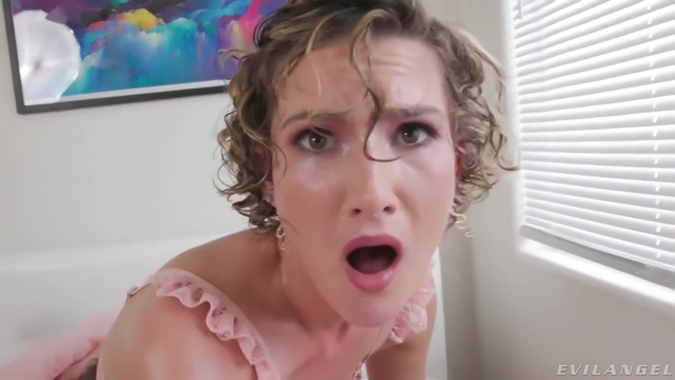 With White Girl Ahanu Reed Side Slut Full Puss_main_thumbnail