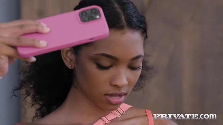 Barbie Rous - Exotic Beauty Shines In Her Private Debut_main_thumbnail