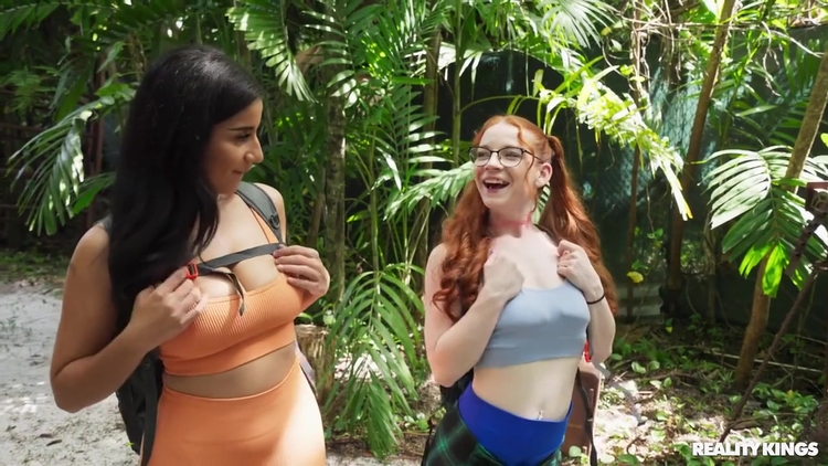 Roxie Sinner, Amy Quinn - Sexy Camping And Cheating_main_thumbnail
