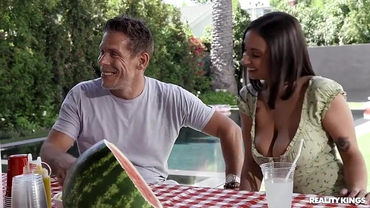 Hailey Rose - Sneaky Backyard Bbq_main_thumbnail