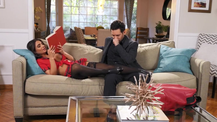 Passionate Brunette In Stockings Asks A Guy To Fuck Her_main_thumbnail