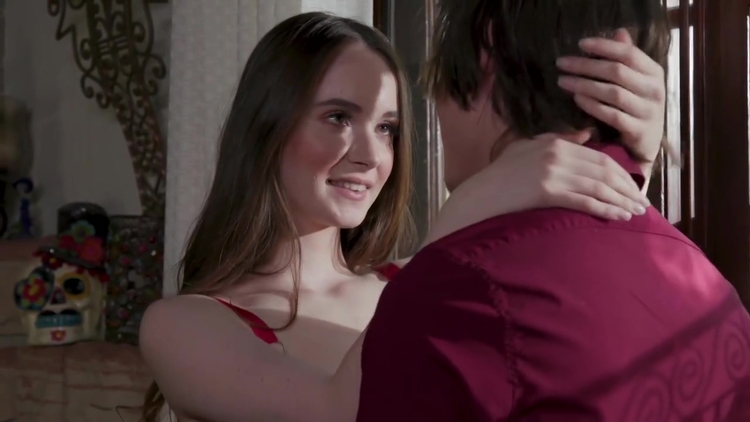 Hazel Moore 4235_main_thumbnail