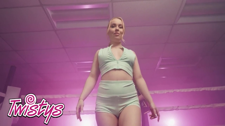 Charlotte Sins And Haley Spades Match Up In The Ring For Some Big Juicy Booty Slappin!_main_thumbnail