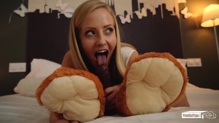 Tina Kay & Sicilia Play Out Lesbian Sleepover Guide_main_thumbnail