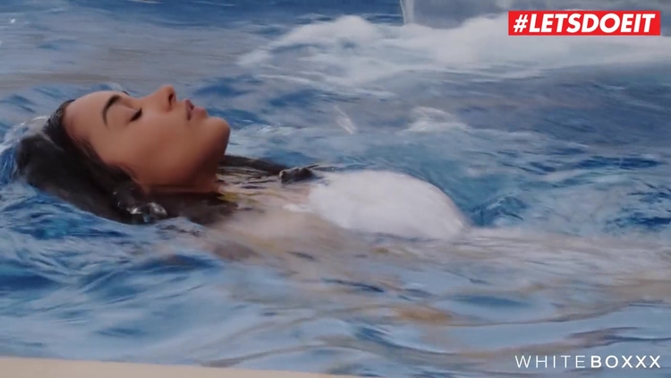 Ginebra Bellucci Get Her Hairy Pussy Fucked Outdoors_main_thumbnail