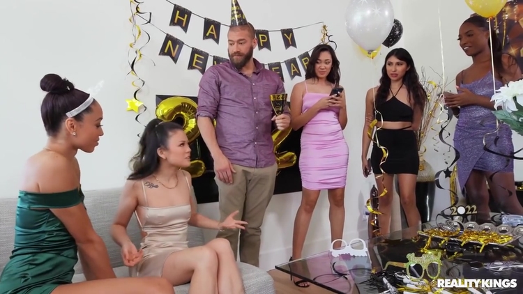 Lustful Teens 18+ Lulu Chu And Alexis Tae Crazy Porn Movie_main_thumbnail