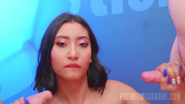 Latina Babe Gokkun Filthy Porn Video_main_thumbnail