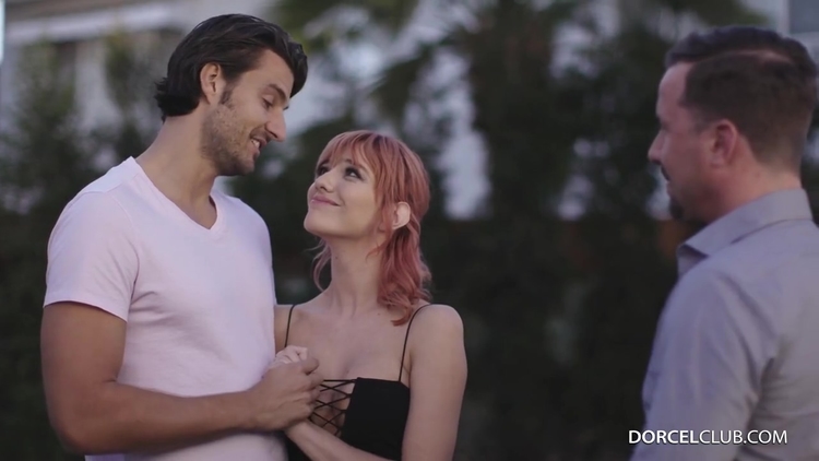 Destiny Cruz Ans Bella Rolland Threesome Sex_main_thumbnail