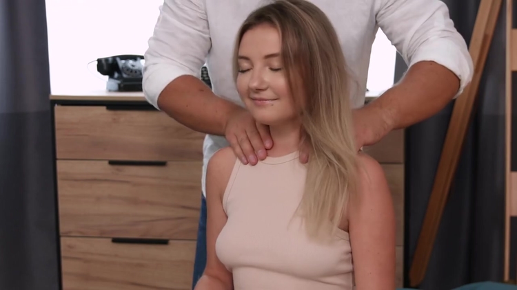 Sweet Babe Squirts Thanks To Doc_main_thumbnail