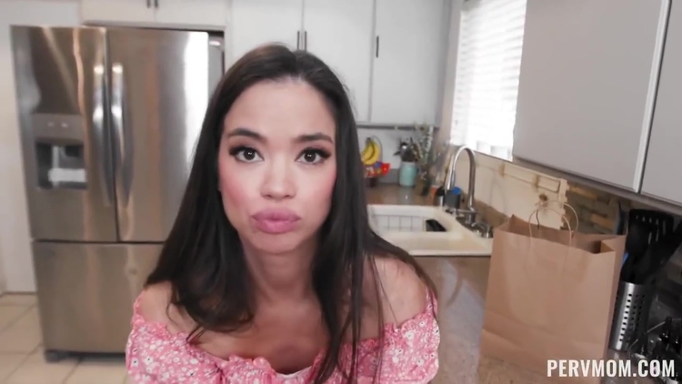 How Adults Do Egg Hunts Angelina Moon_main_thumbnail