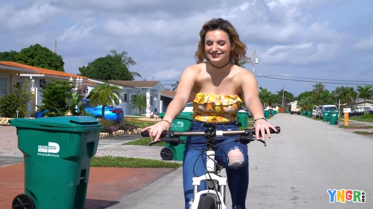 Evie Christian Plays With Herself Before Getting Fucked - Evie Christian_main_thumbnail